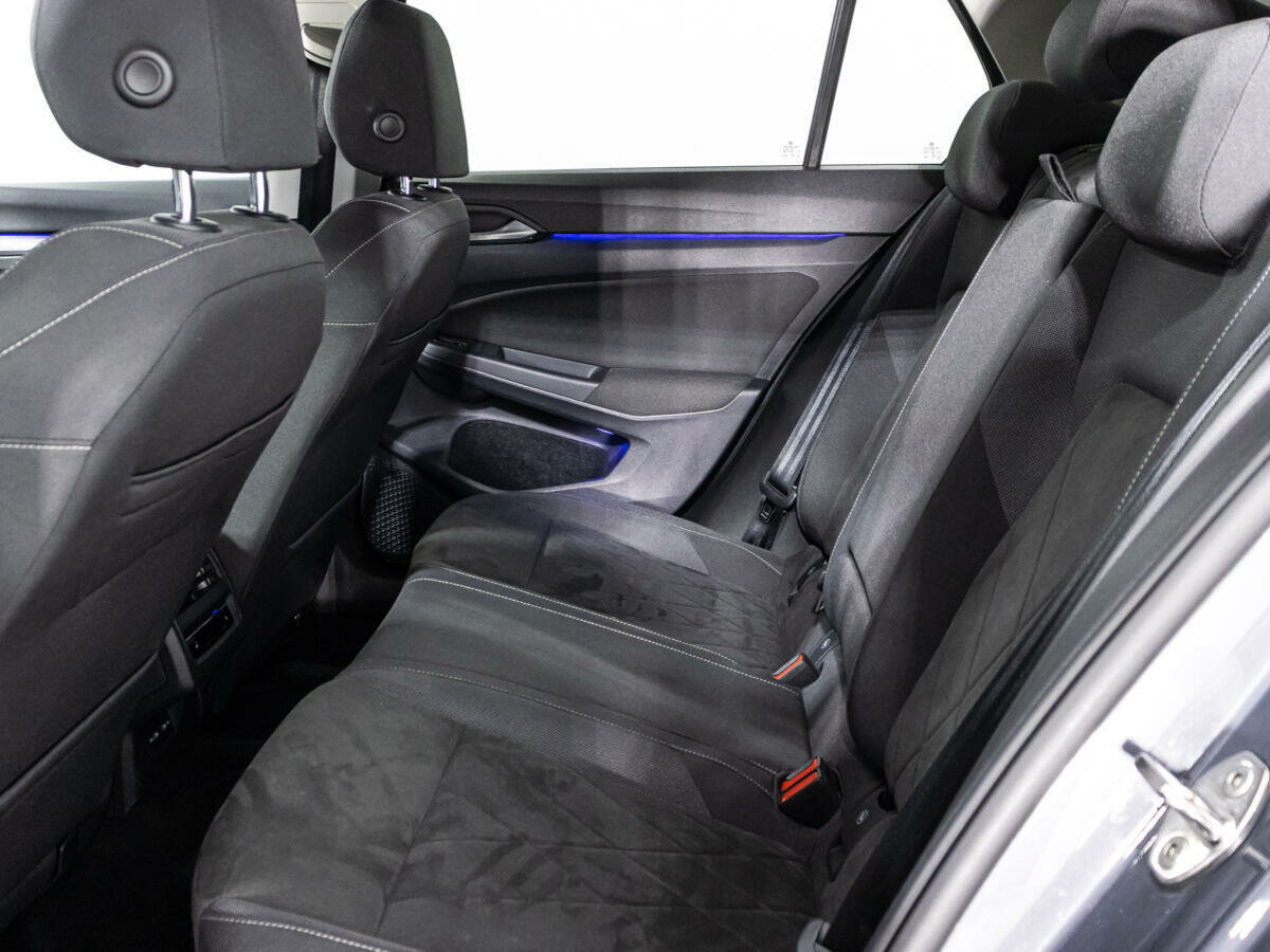 Volkswagen Golf, 2021