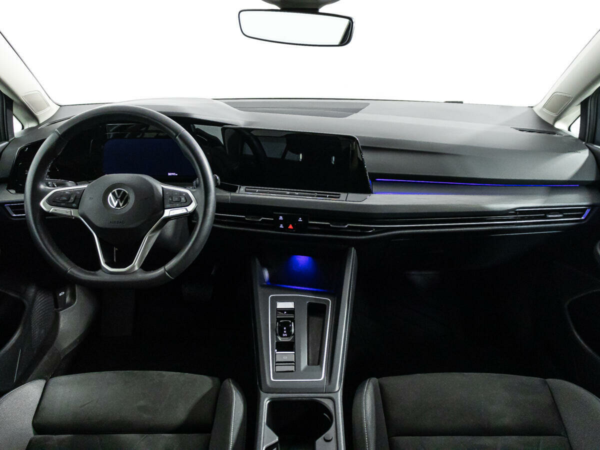 Volkswagen Golf, 2021