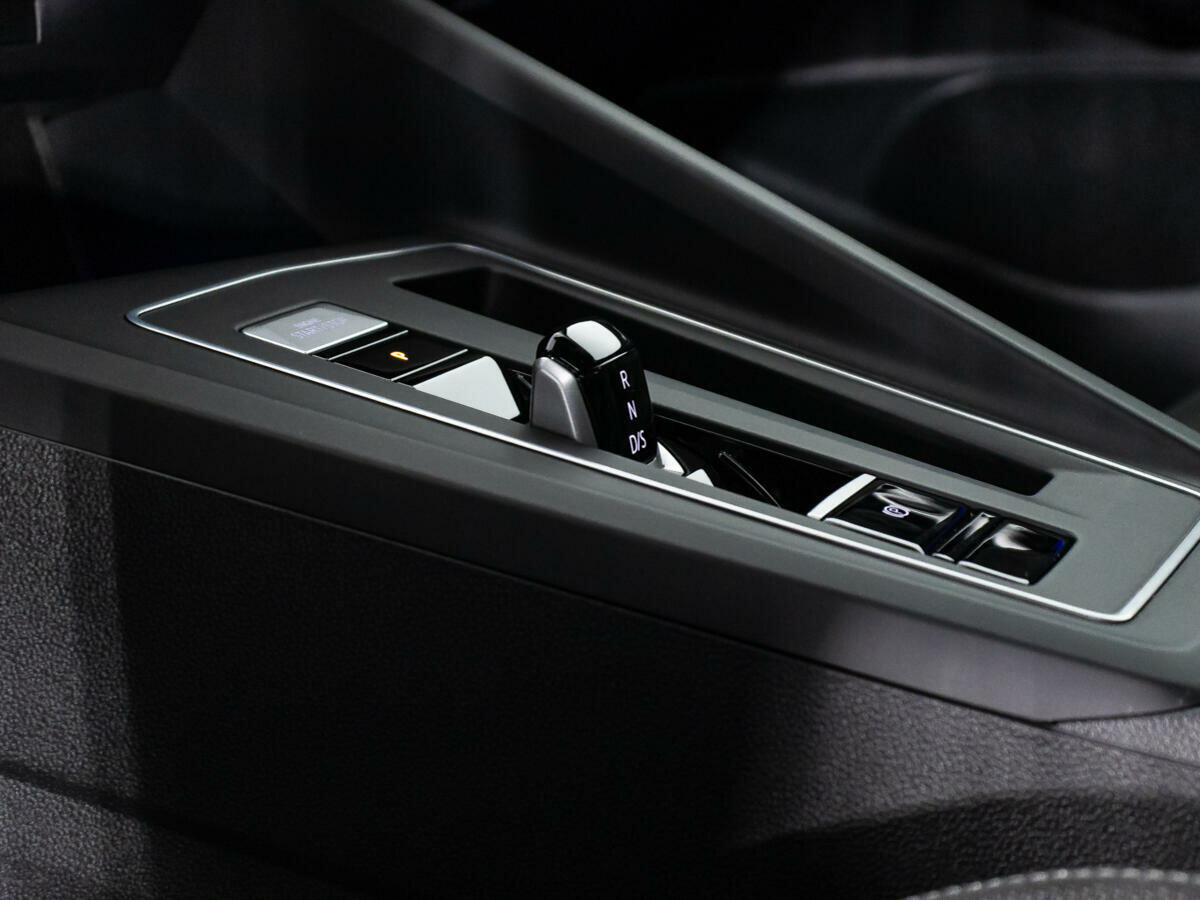 Volkswagen Golf, 2021