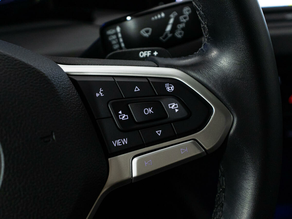 Volkswagen Golf, 2021