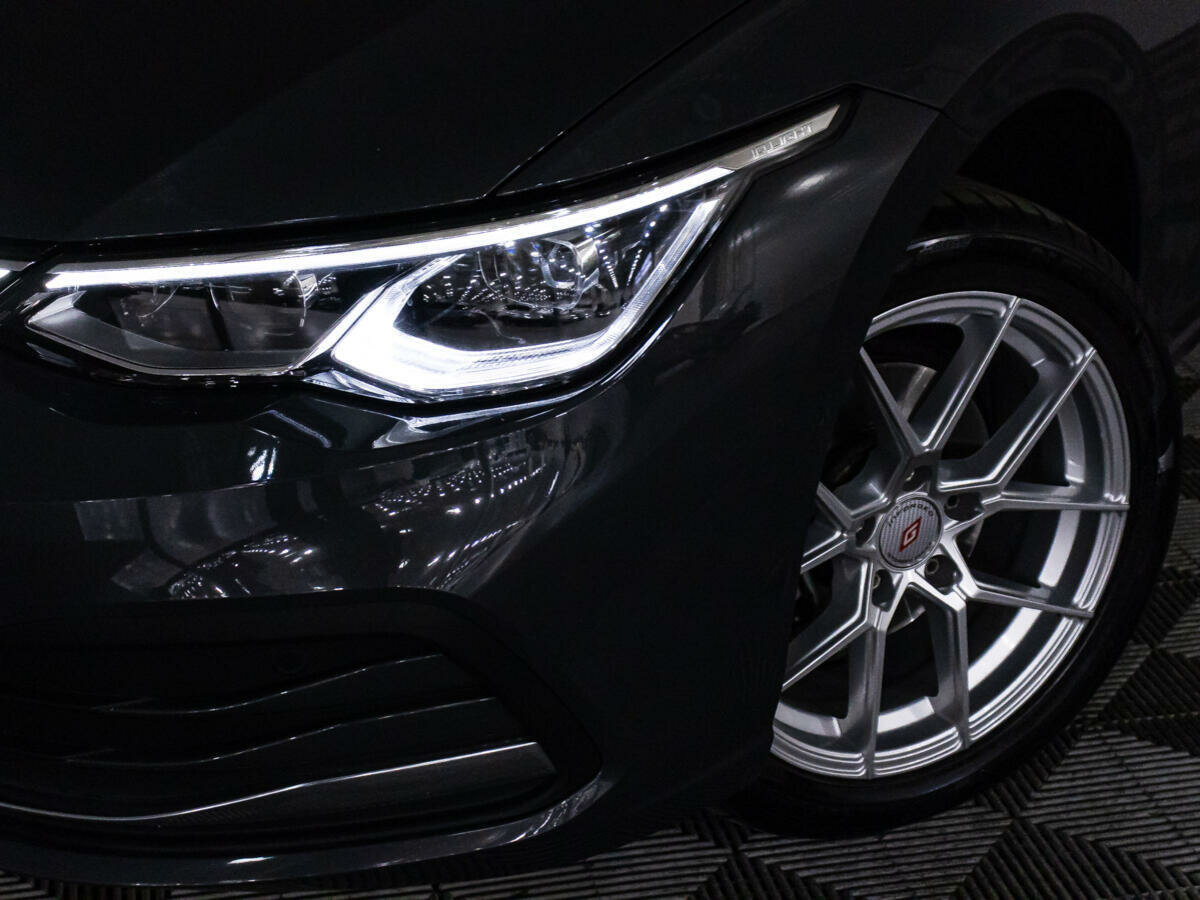 Volkswagen Golf, 2021