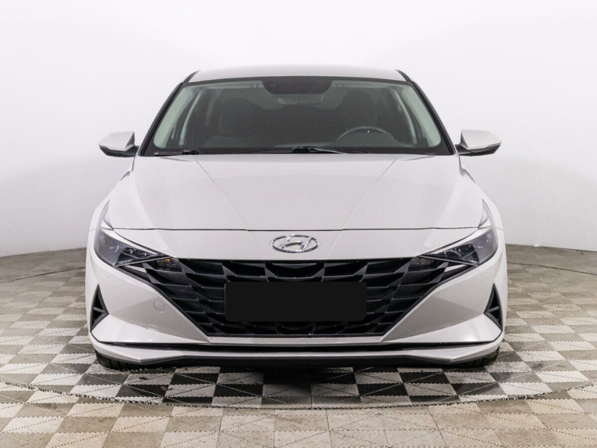 Hyundai Elantra, 2021
