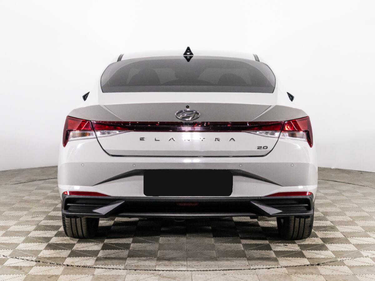 Hyundai Elantra, 2021