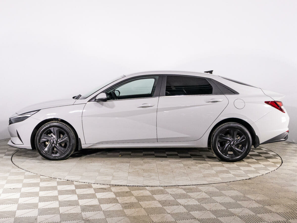 Hyundai Elantra, 2021