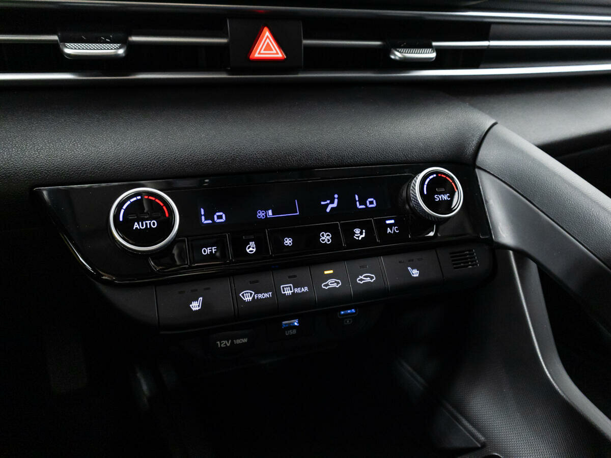 Hyundai Elantra, 2021