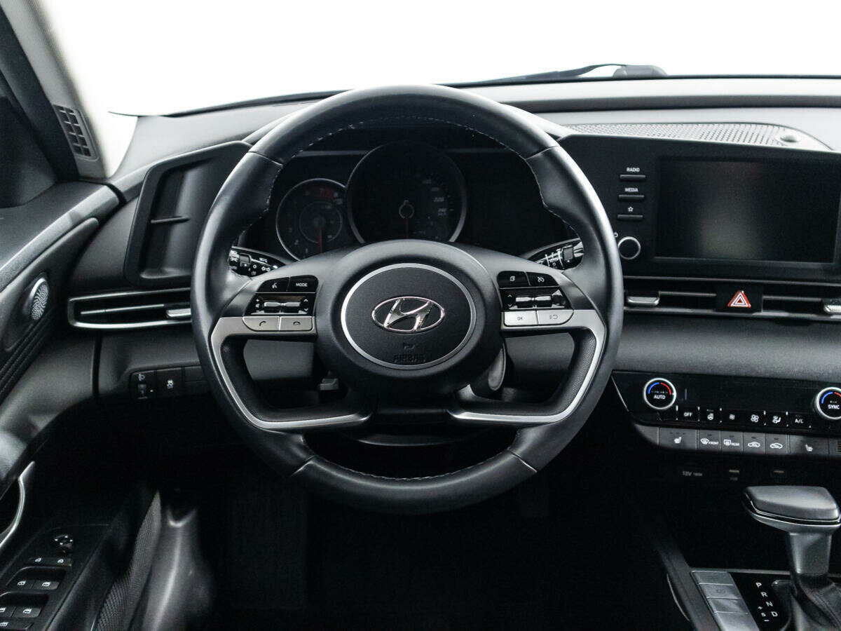 Hyundai Elantra, 2021