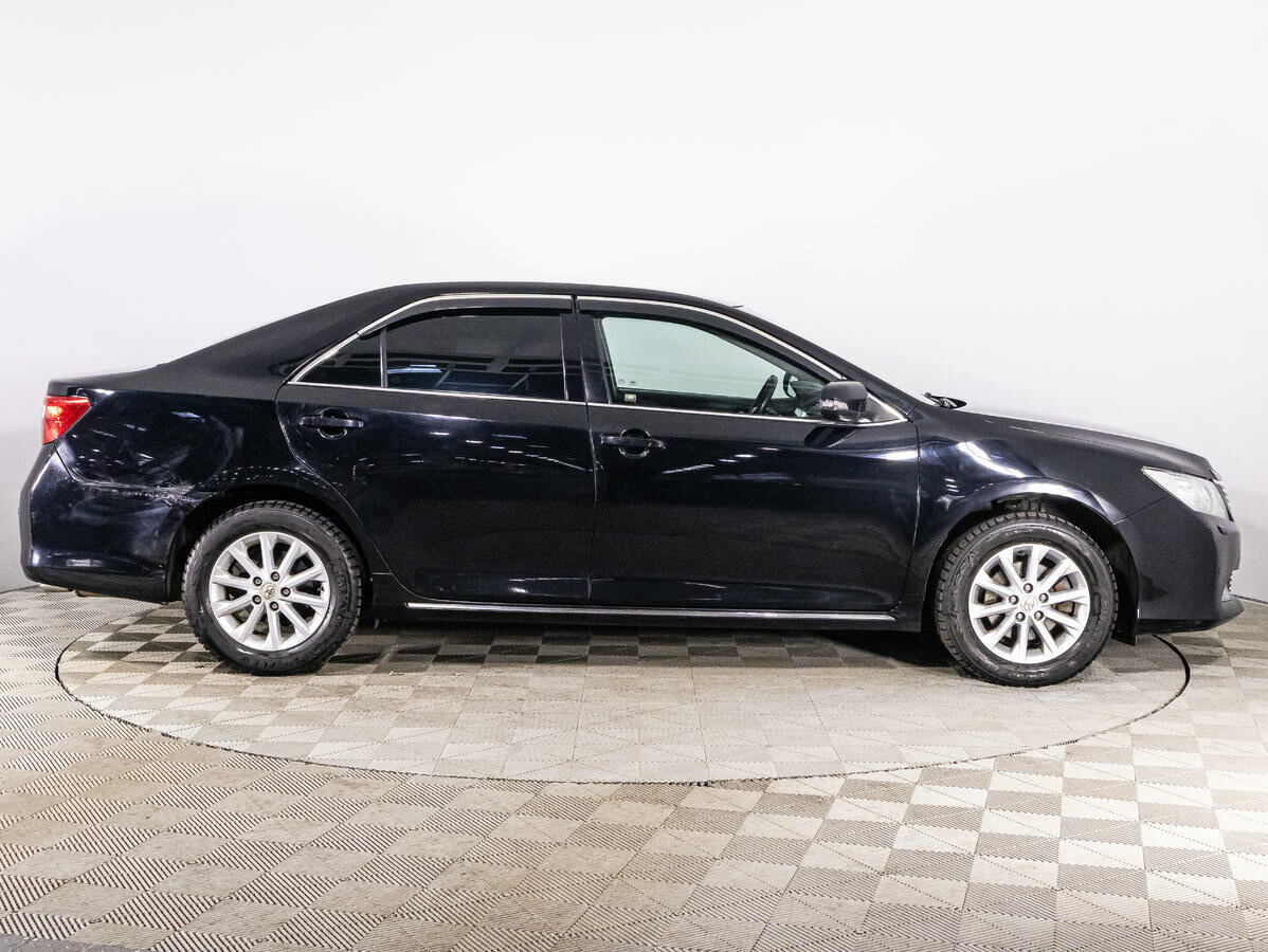 Toyota Camry, 2012