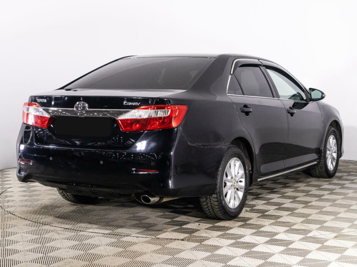 Toyota Camry, 2012
