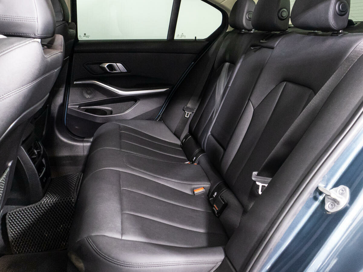 BMW 3 серии 318d, 2020