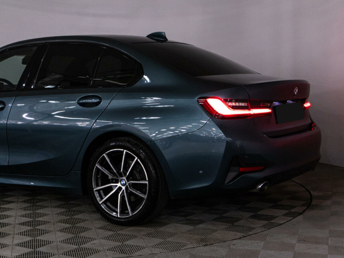BMW 3 серии 318d, 2020