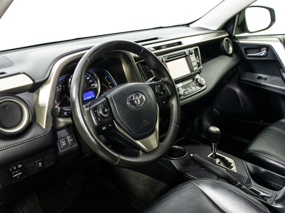 Toyota RAV4, 2013