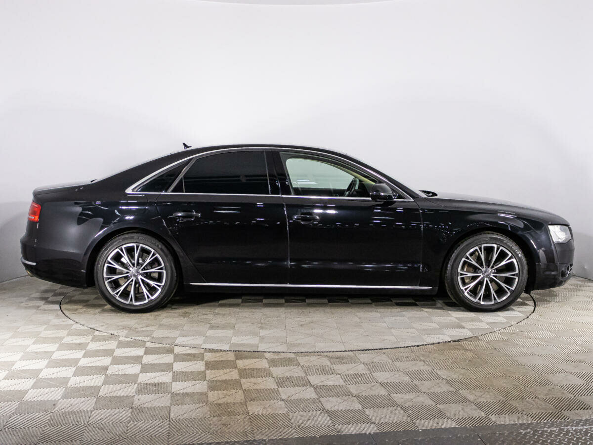 Audi A8, 2010