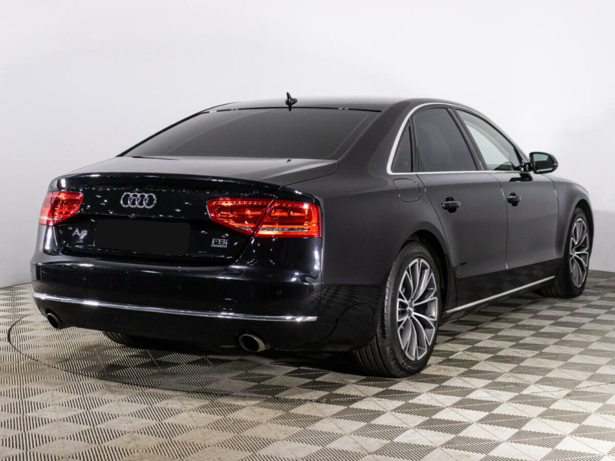 Audi A8, 2010