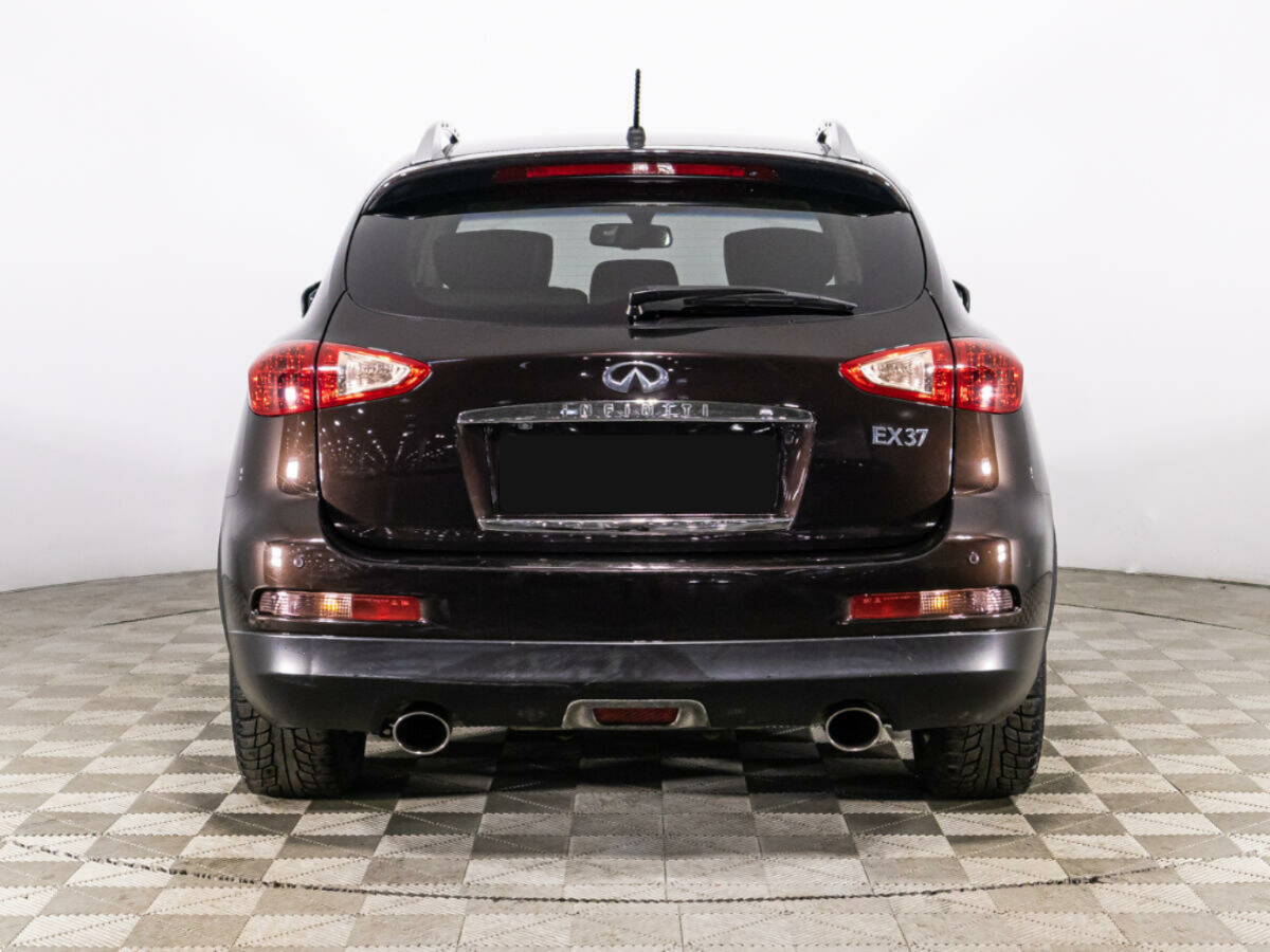 Infiniti EX37, 2010