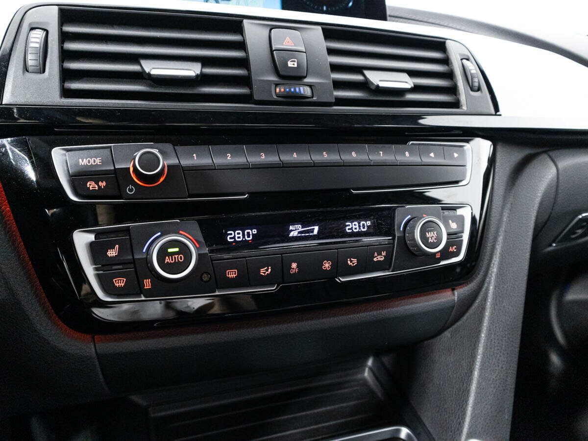 BMW 3 серии 320i xDrive, 2018