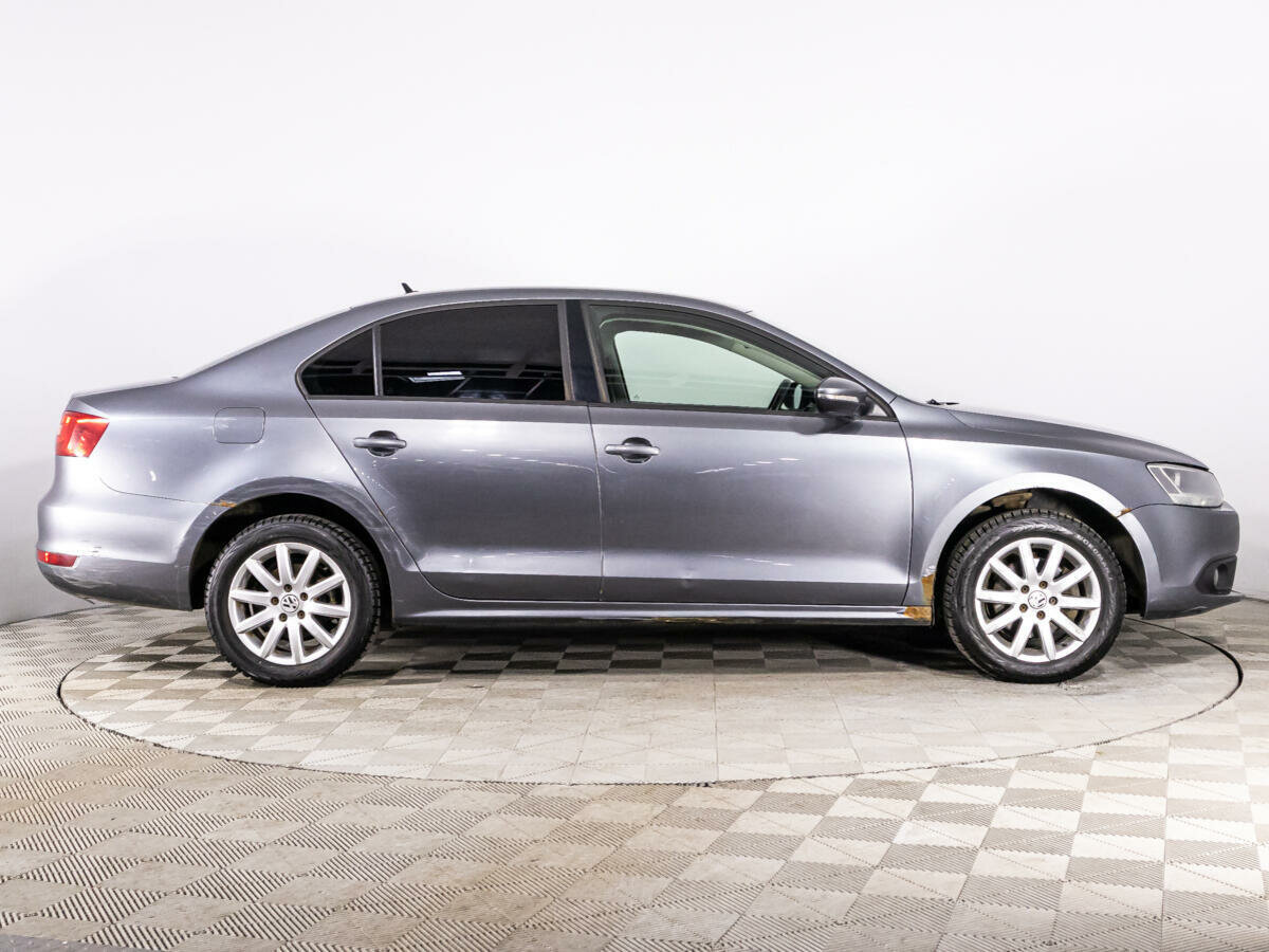 Volkswagen Jetta, 2012