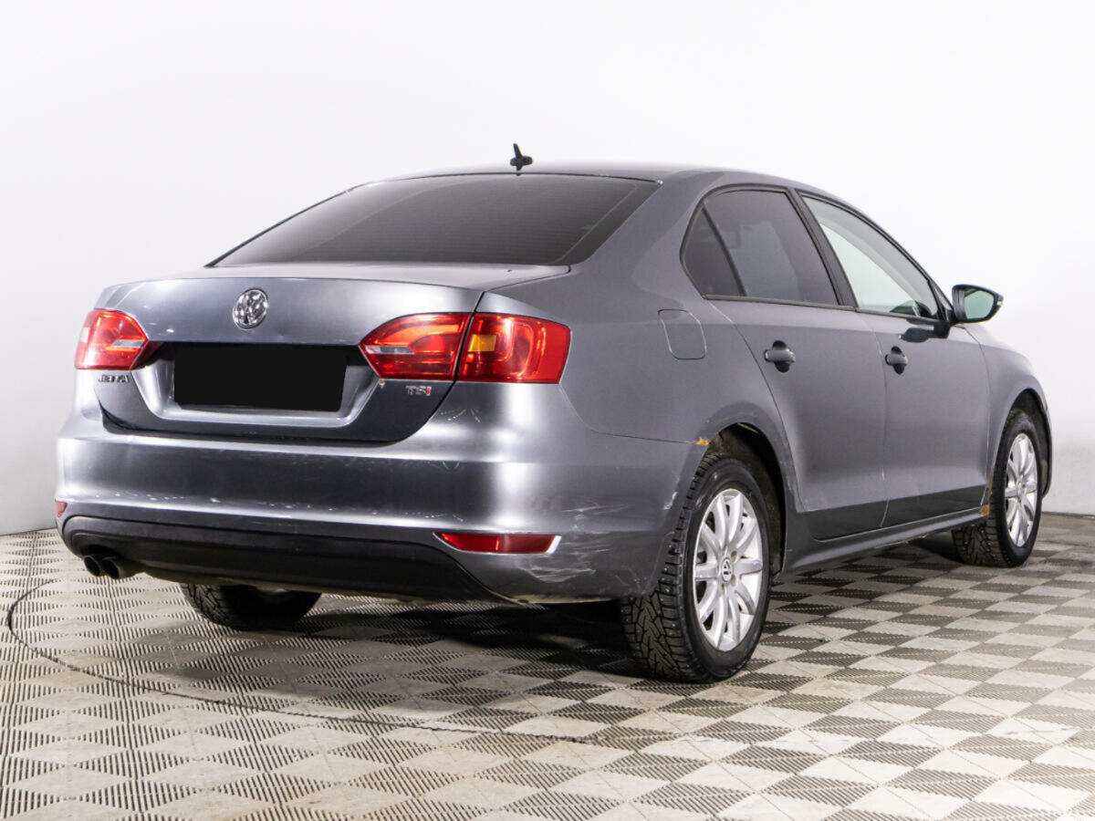 Volkswagen Jetta, 2012