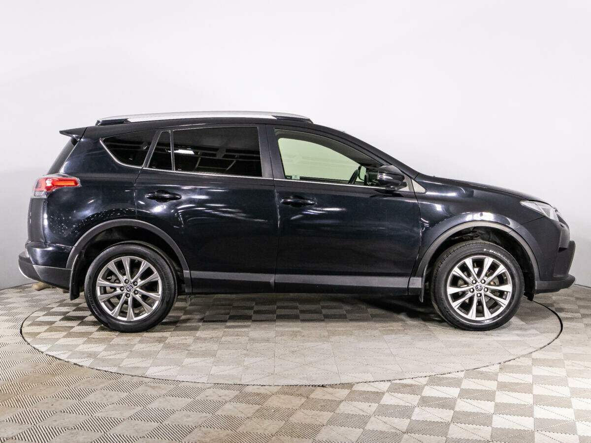 Toyota RAV4, 2016