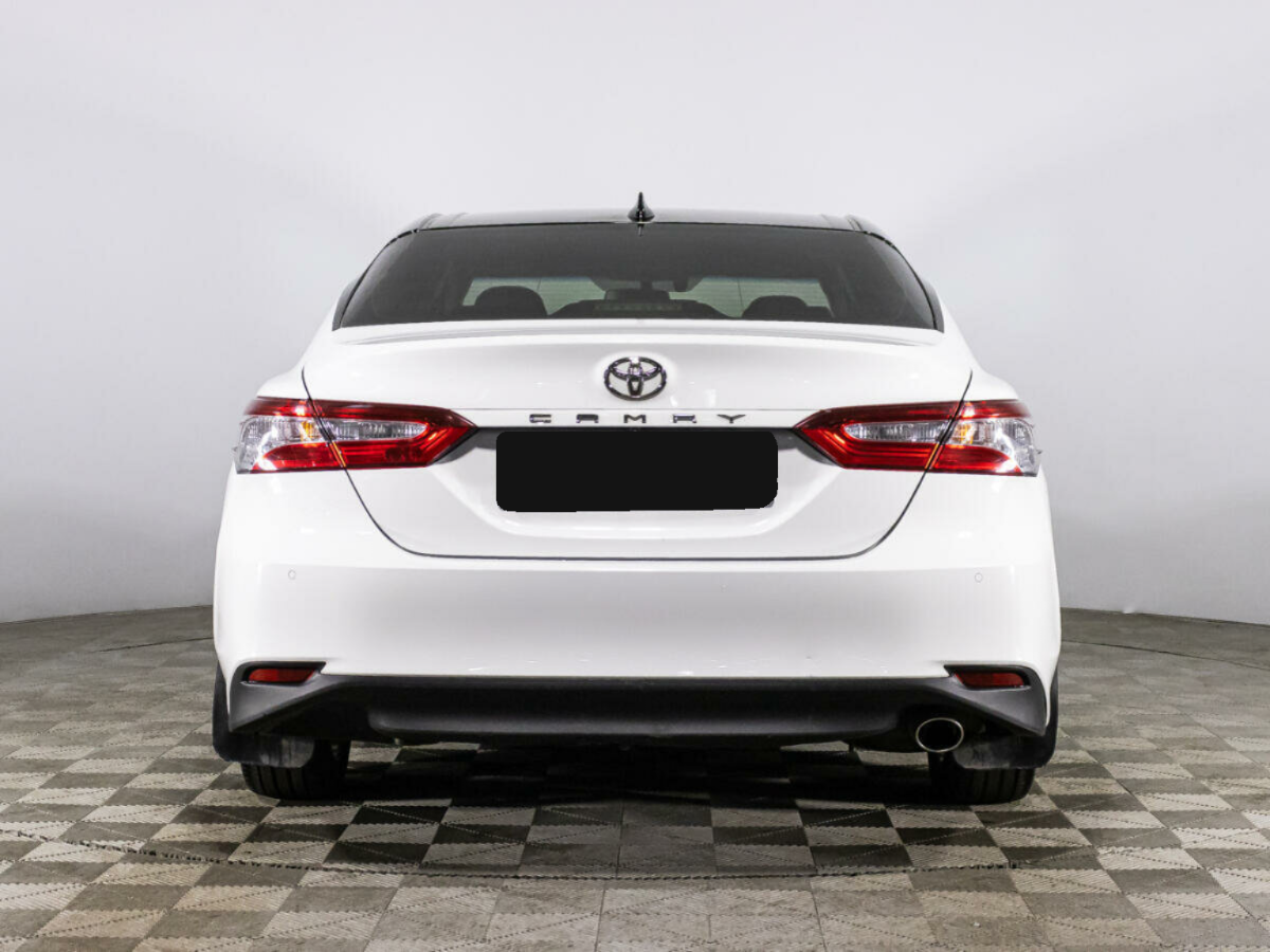 Toyota Camry, 2019