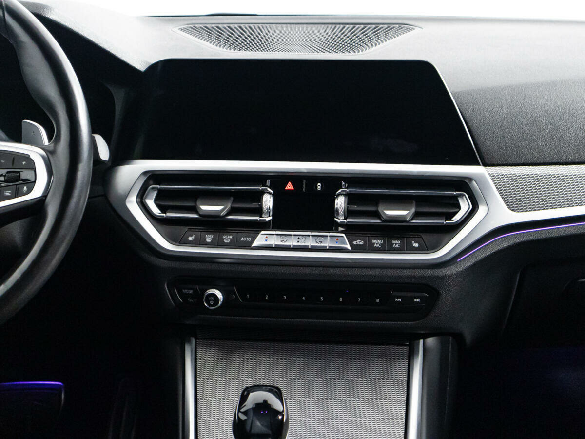 BMW 3 серии 330e, 2020