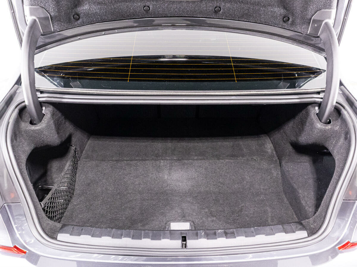 BMW 3 серии 330e, 2020