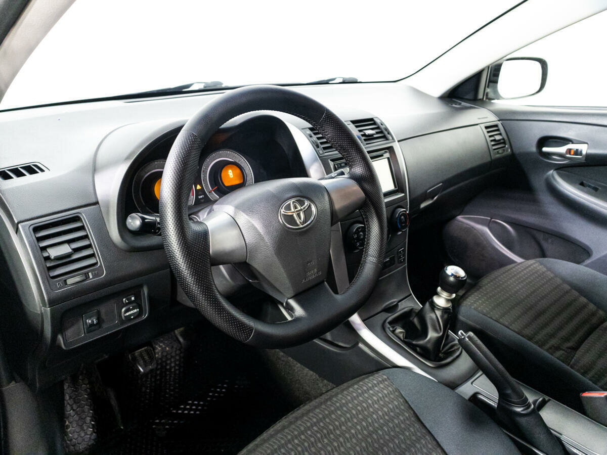 Toyota Corolla, 2012