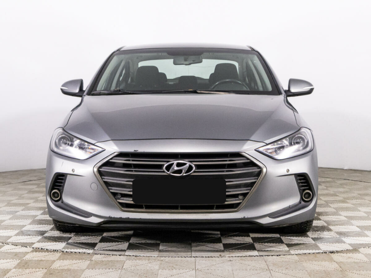 Hyundai Elantra, 2018