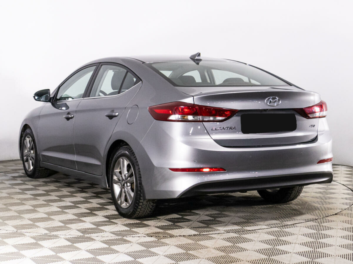 Hyundai Elantra, 2018