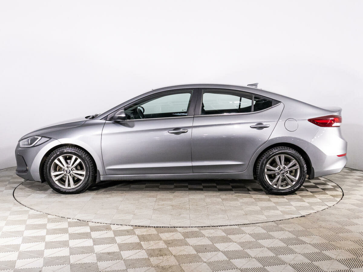 Hyundai Elantra, 2018