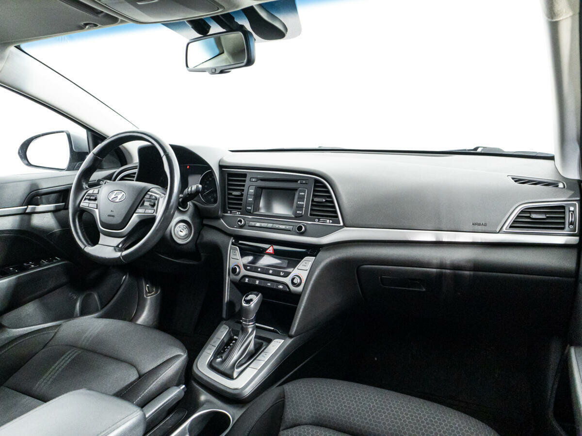 Hyundai Elantra, 2018