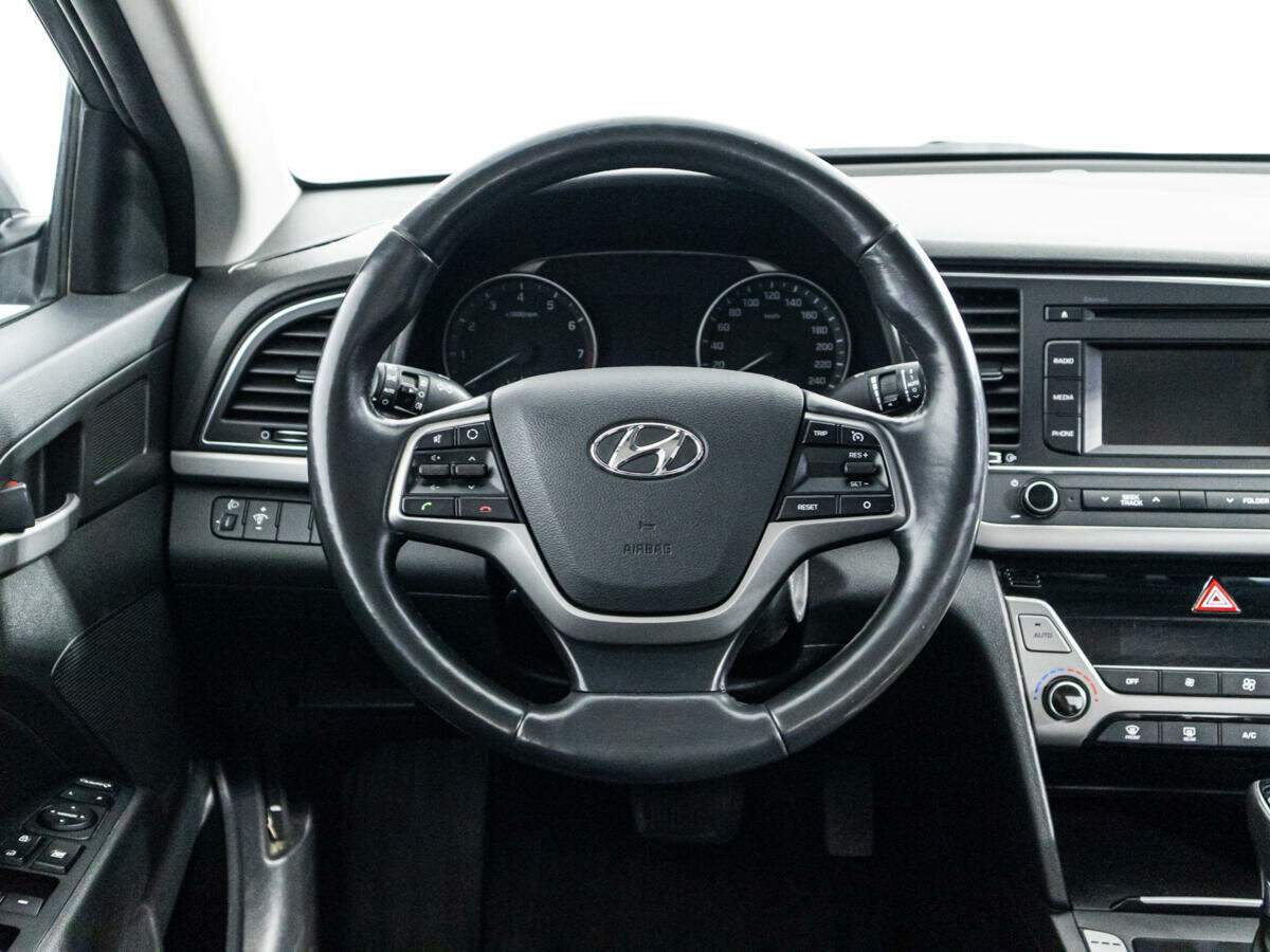 Hyundai Elantra, 2018