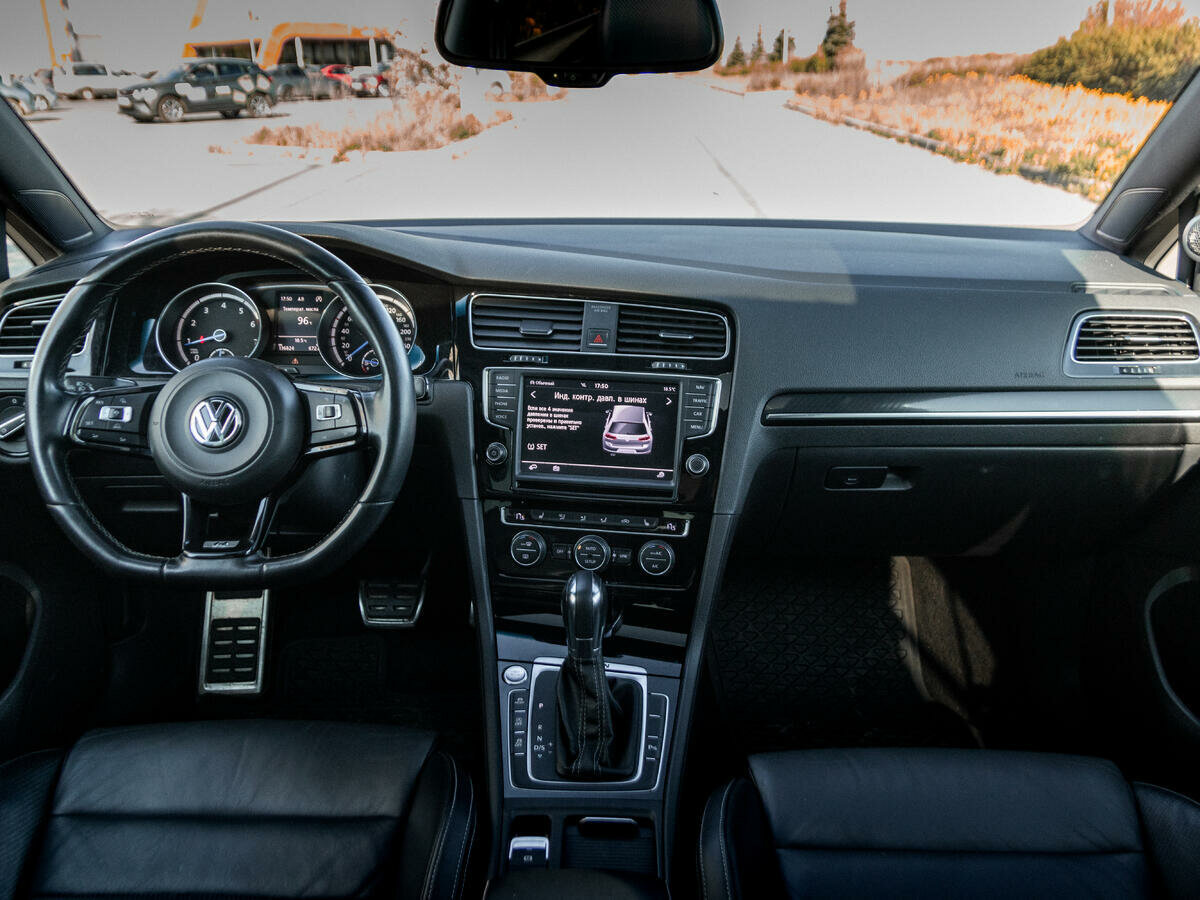 Volkswagen Golf R, 2014