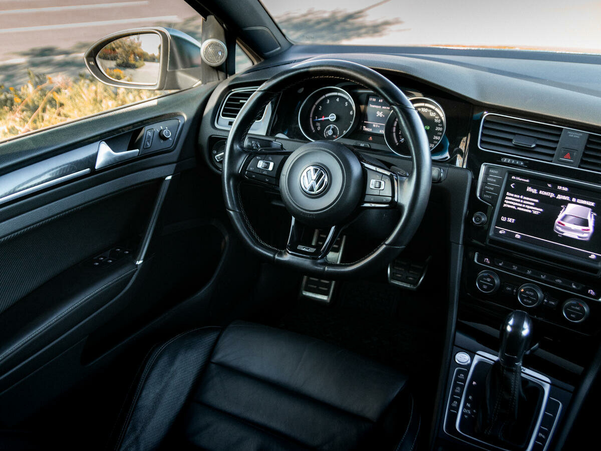 Volkswagen Golf R, 2014