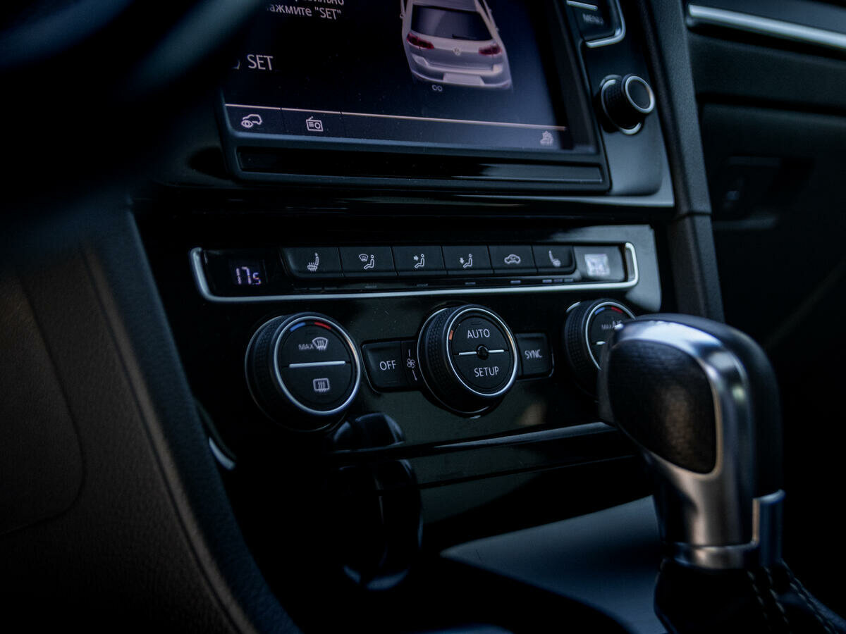 Volkswagen Golf R, 2014