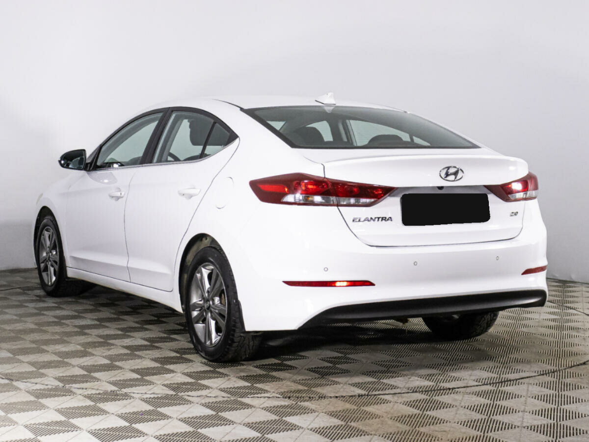 Hyundai Elantra, 2017
