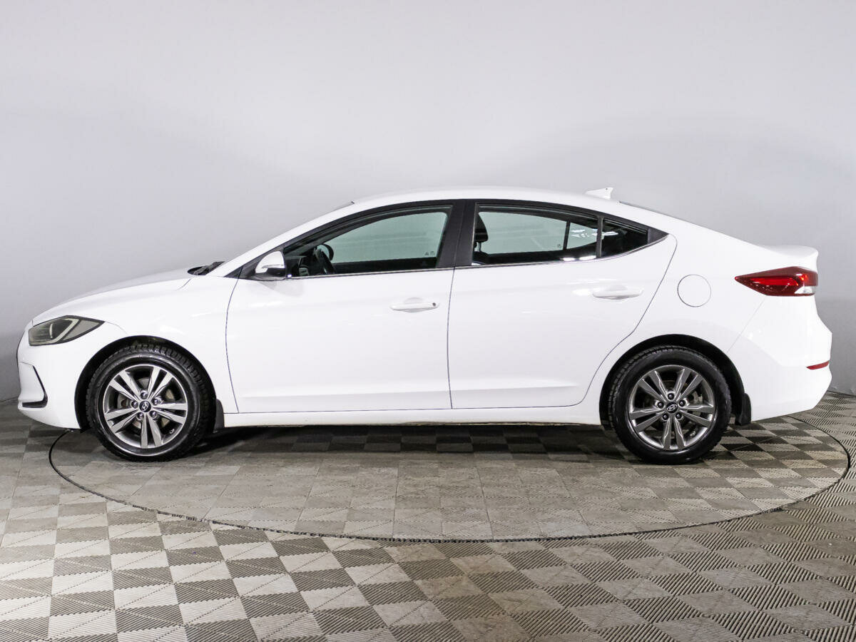 Hyundai Elantra, 2017