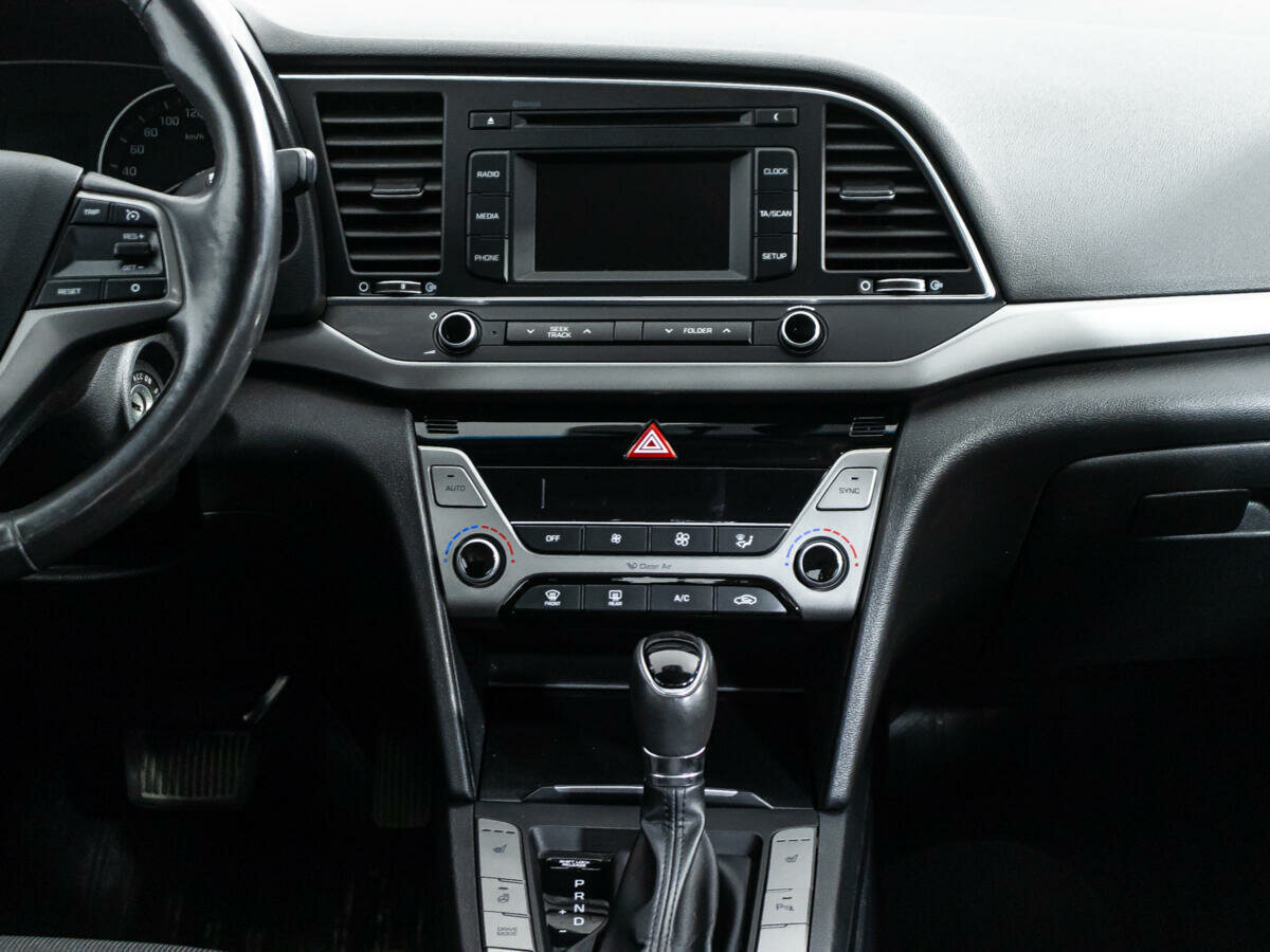 Hyundai Elantra, 2017