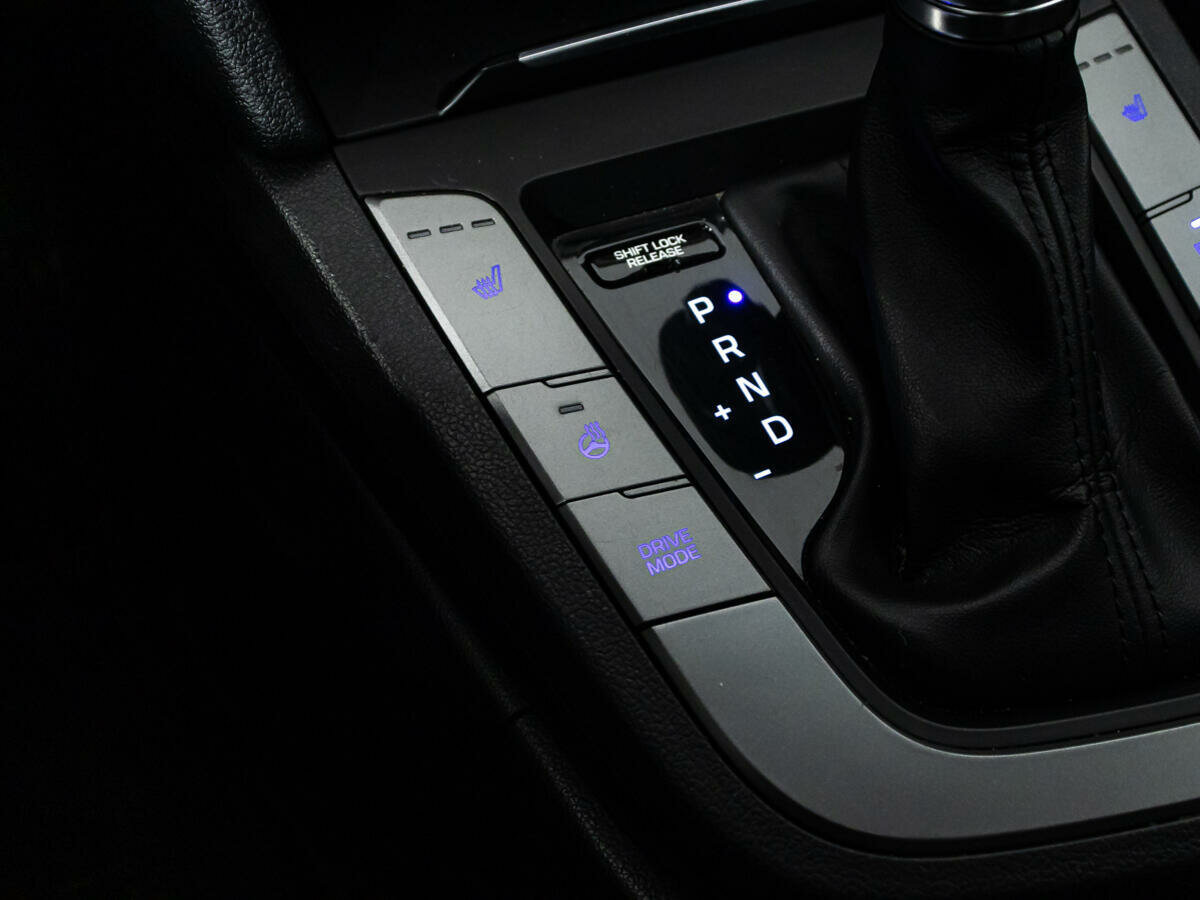 Hyundai Elantra, 2017