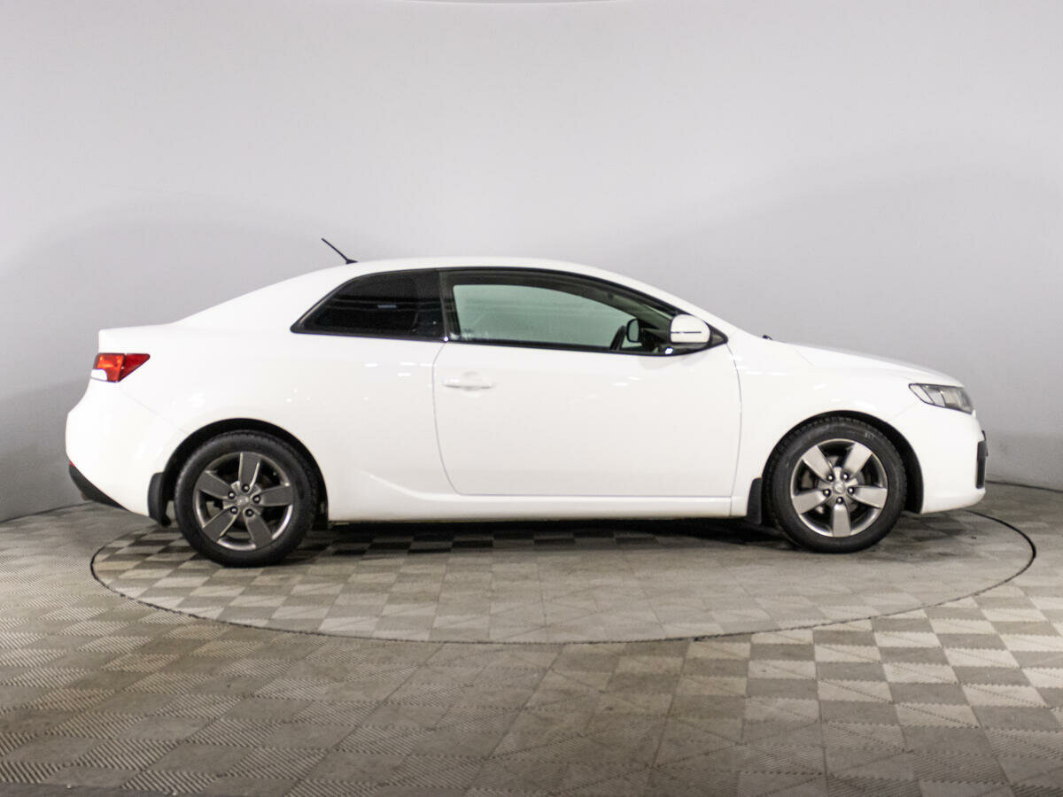Kia Cerato Koup, 2011