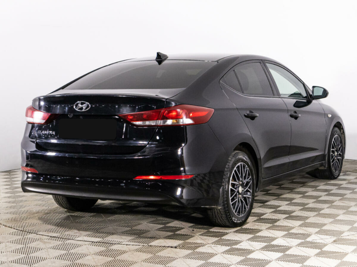 Hyundai Elantra, 2017