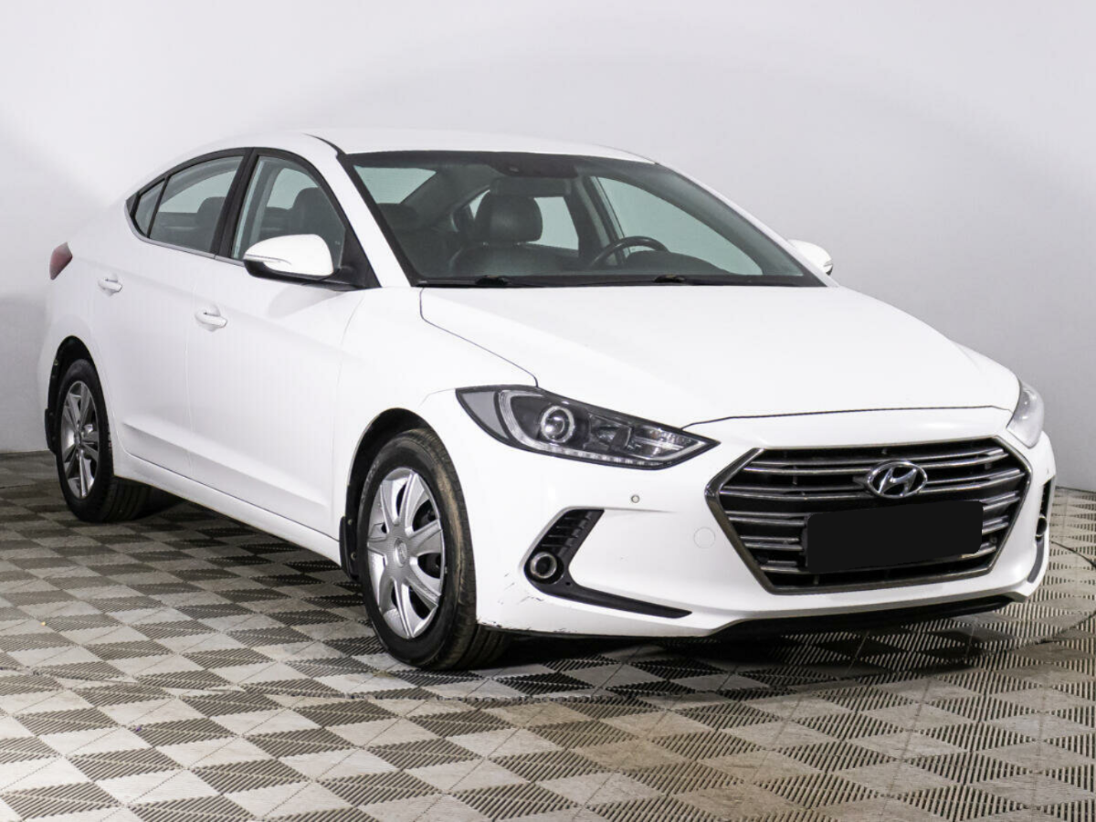 Hyundai Elantra, 2016