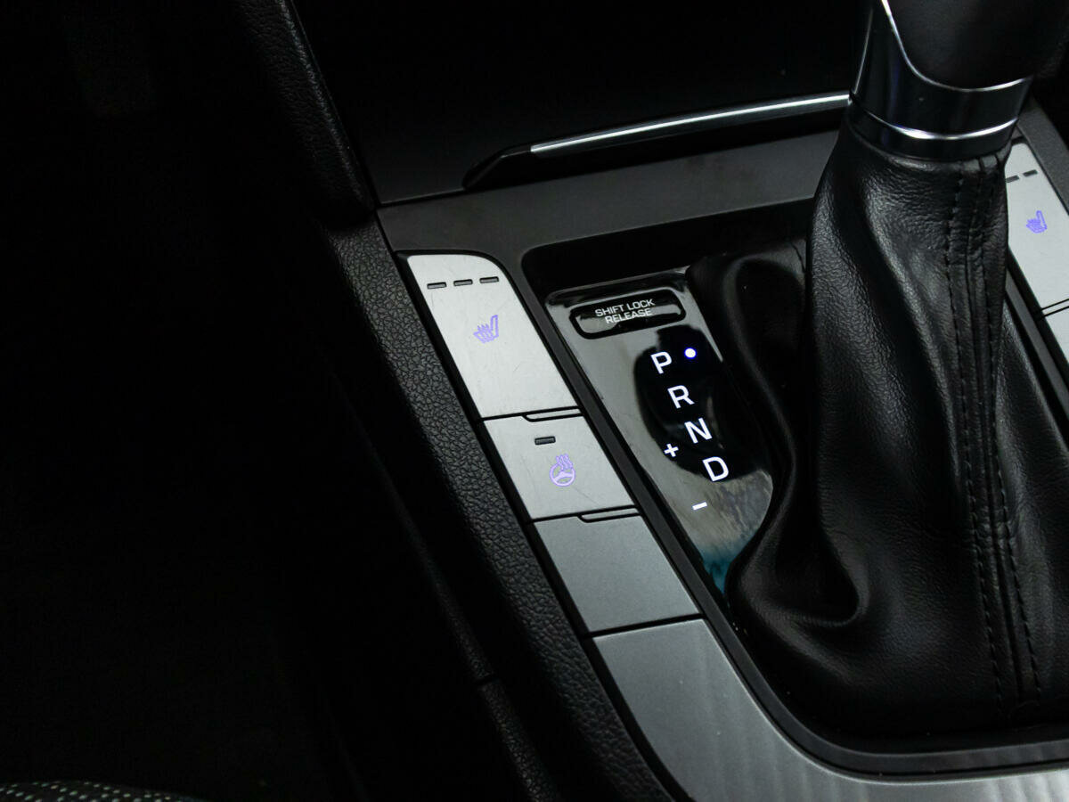 Hyundai Elantra, 2016