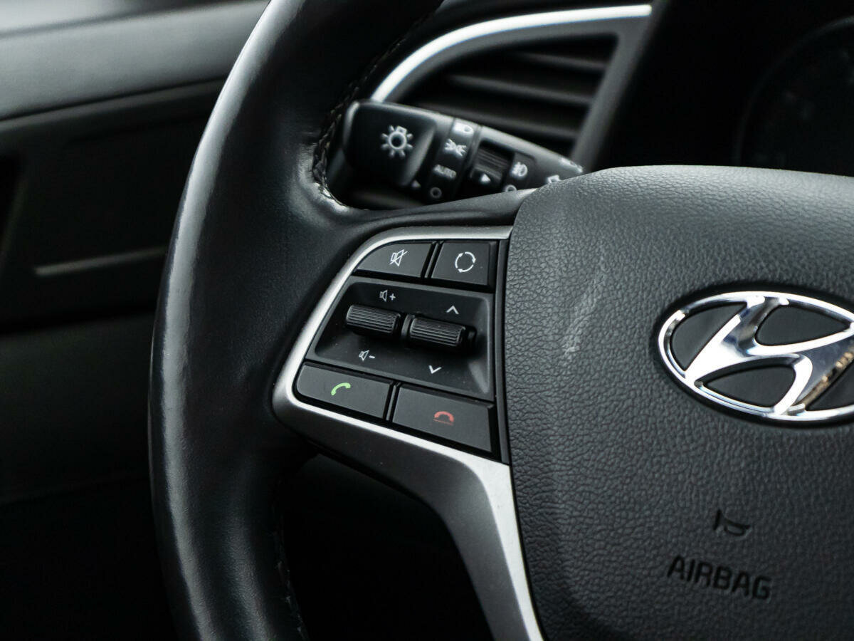 Hyundai Elantra, 2016