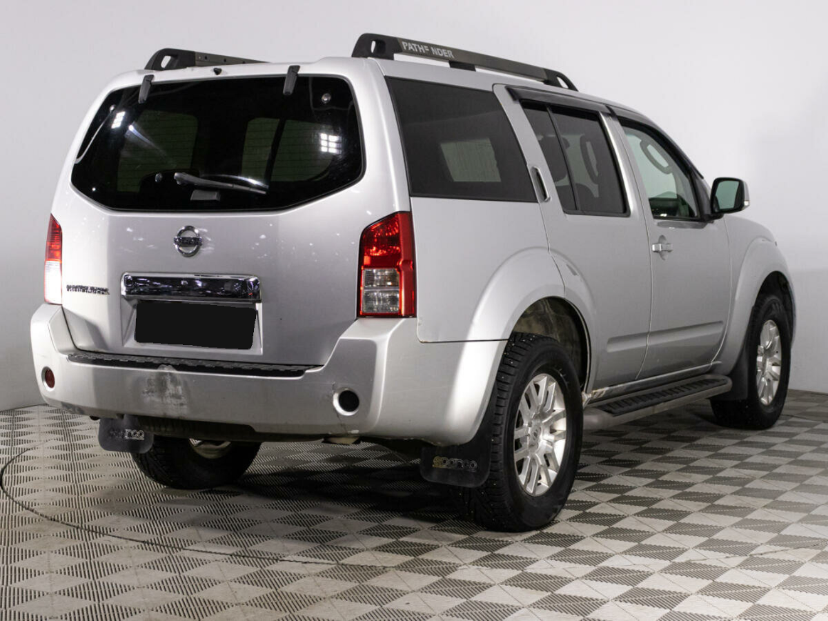 Nissan Pathfinder, 2007