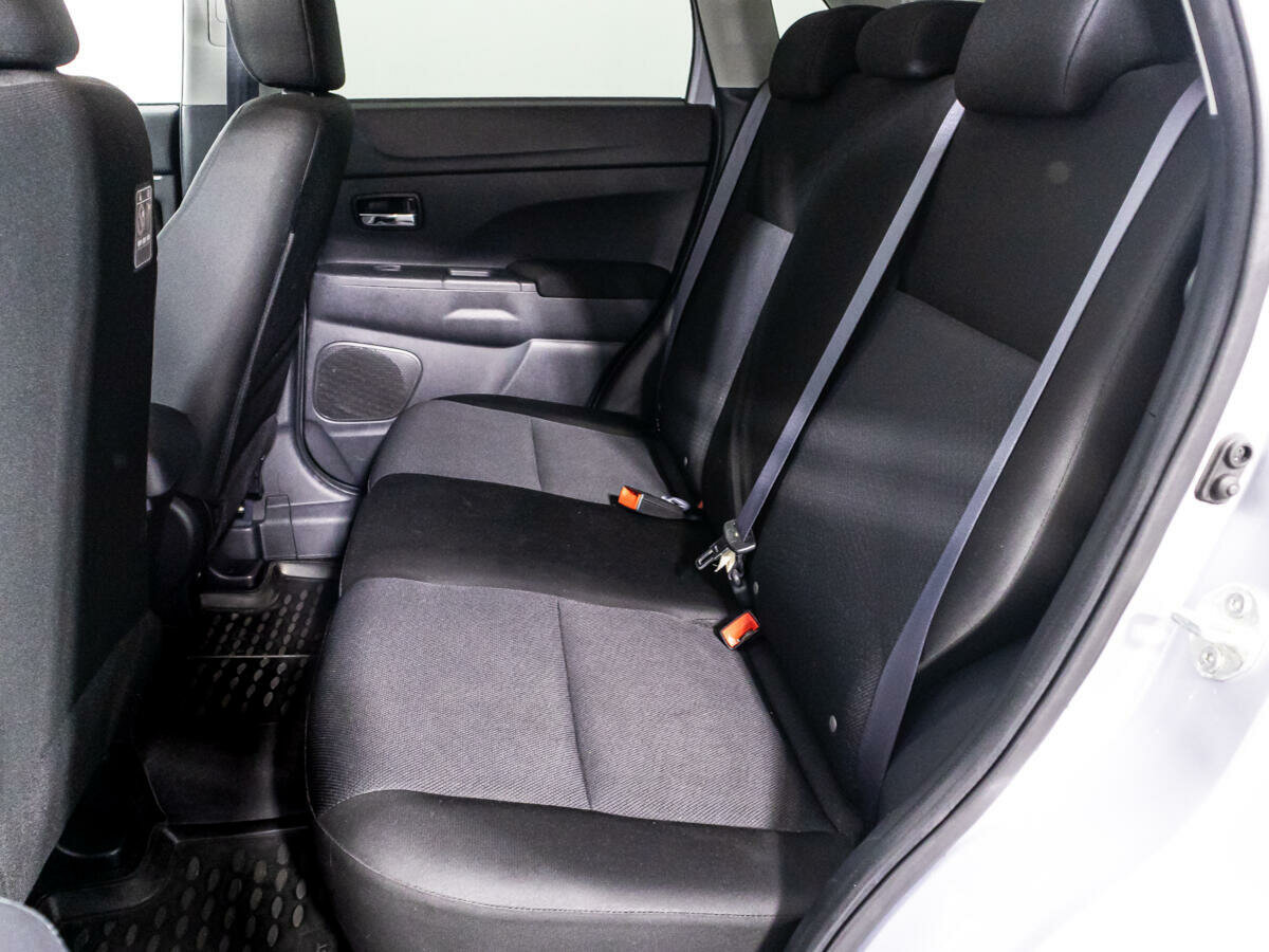 Mitsubishi ASX, 2011