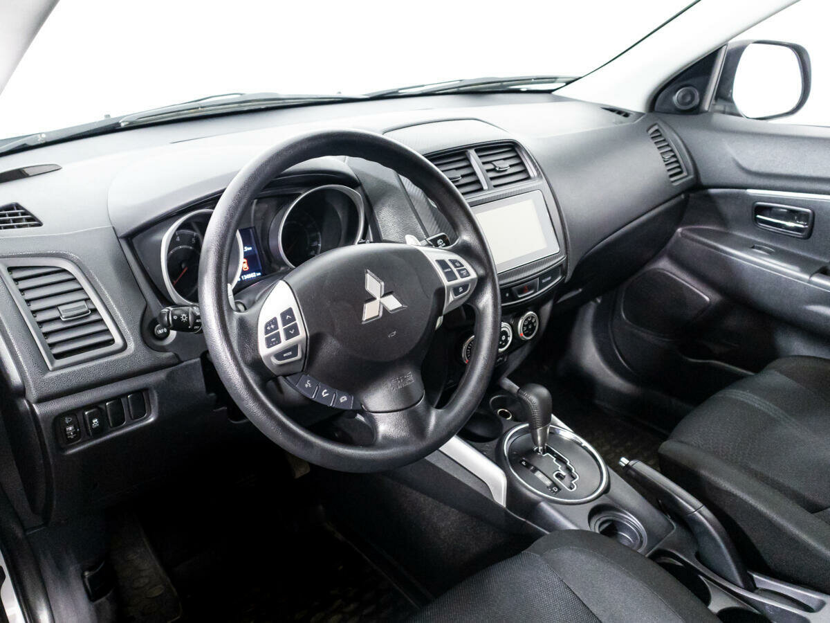 Mitsubishi ASX, 2011