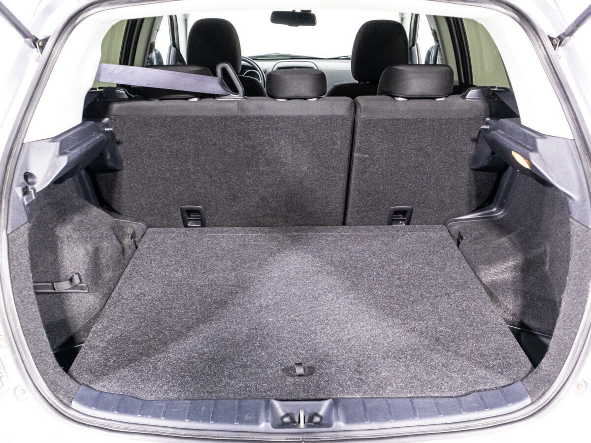 Mitsubishi ASX, 2011