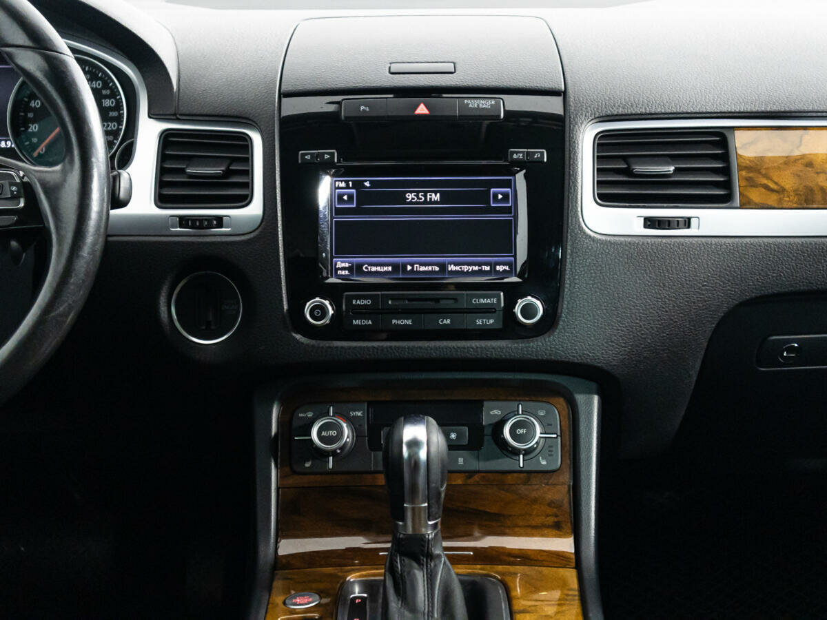 Volkswagen Touareg, 2013