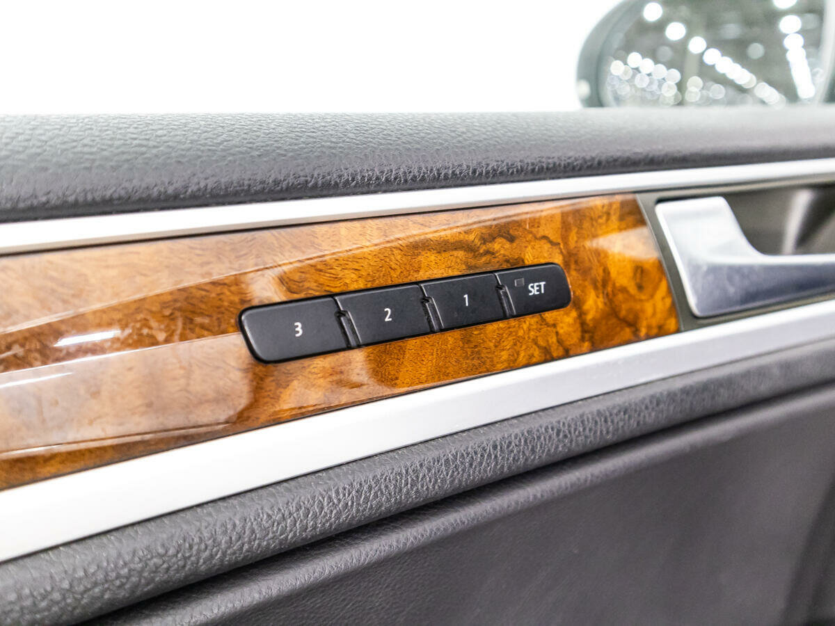 Volkswagen Touareg, 2013