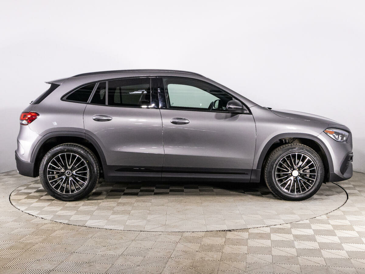 Mercedes-Benz GLA 250, 2021